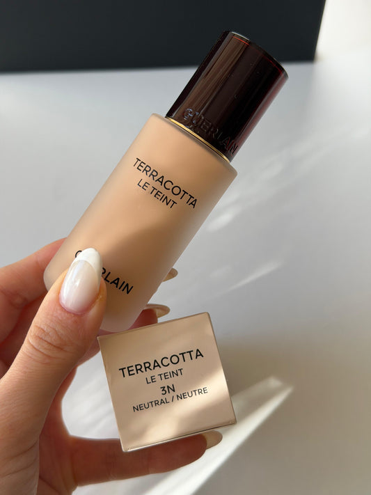 GUERLAIN Terracotta Le Teint (3N)
24H Wear, No-Transfer, Natural Glow, Perfecting Foundation