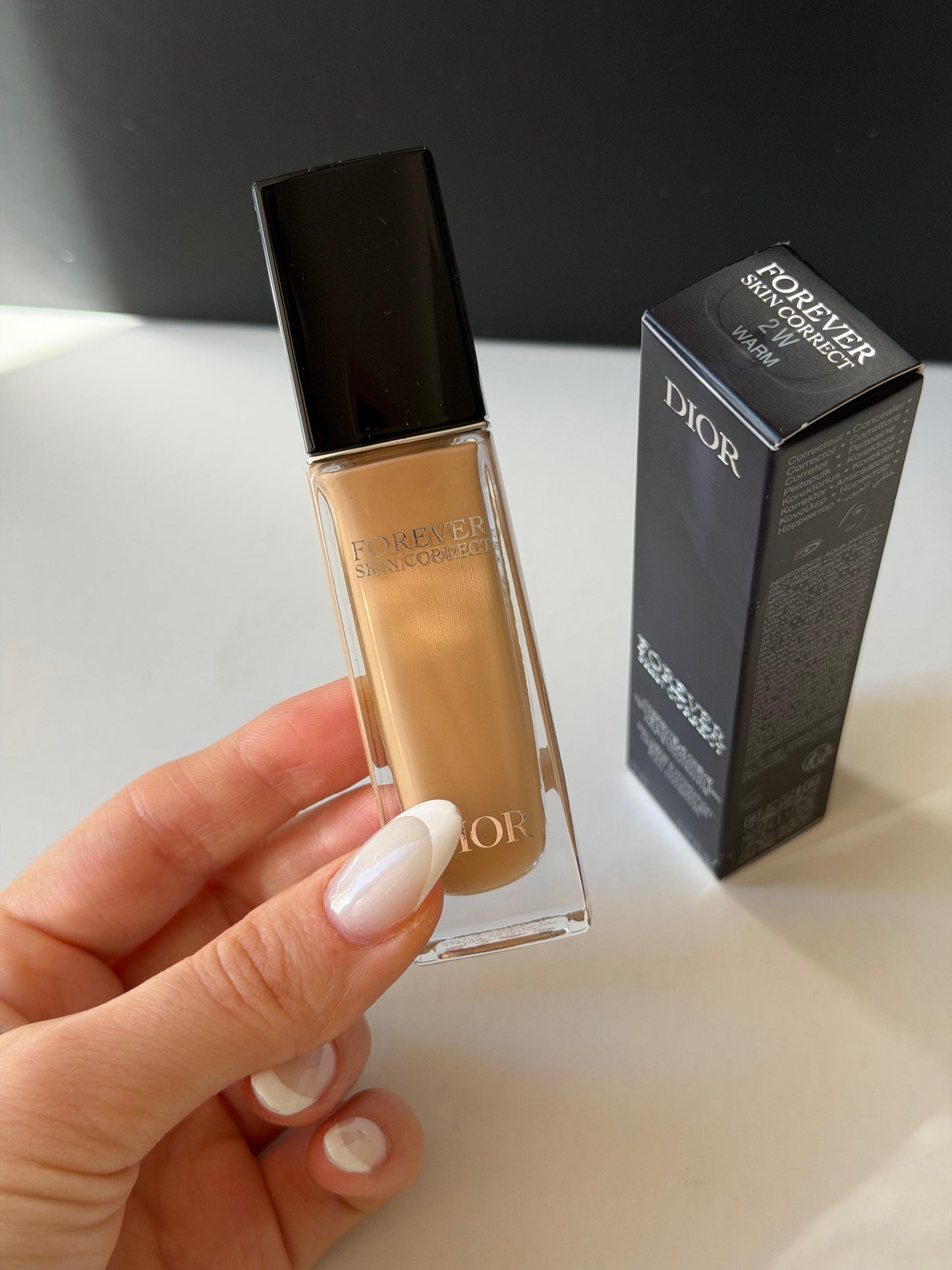 DIOR Forever Skin Correct (2W)
Full-Coverage Concealer - 24h Hydration and Wear - No Transfer