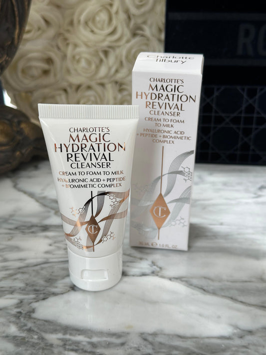 CHARLOTTE TILBURY Magic Hydration Revival Cleanser