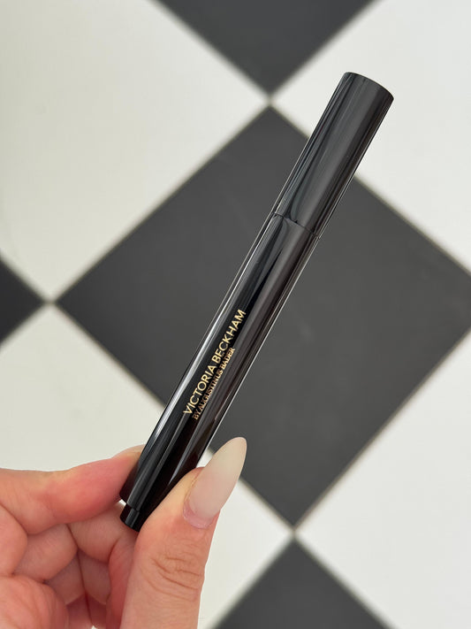 VCTORIA BECKHAM The Concealer Pen - Luminous Coverage With TFC8