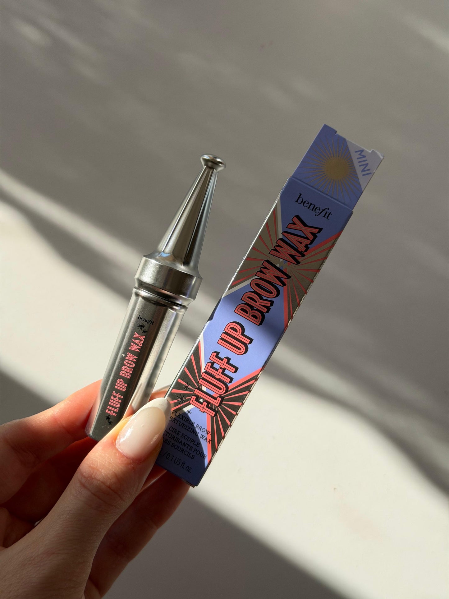 BENEFIT Fluff Up Brow Wax
Flexible Brow-Texturizing