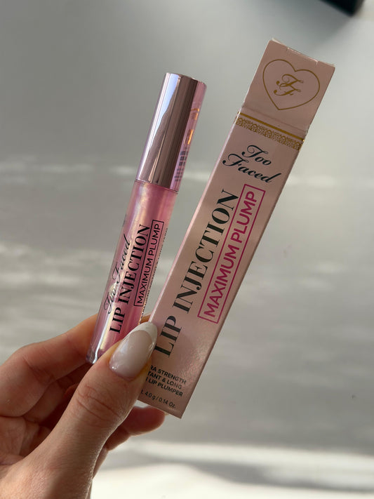 TOO FACED Lip Injection Maximum Plump Extra Strength Lip Plumper Gloss