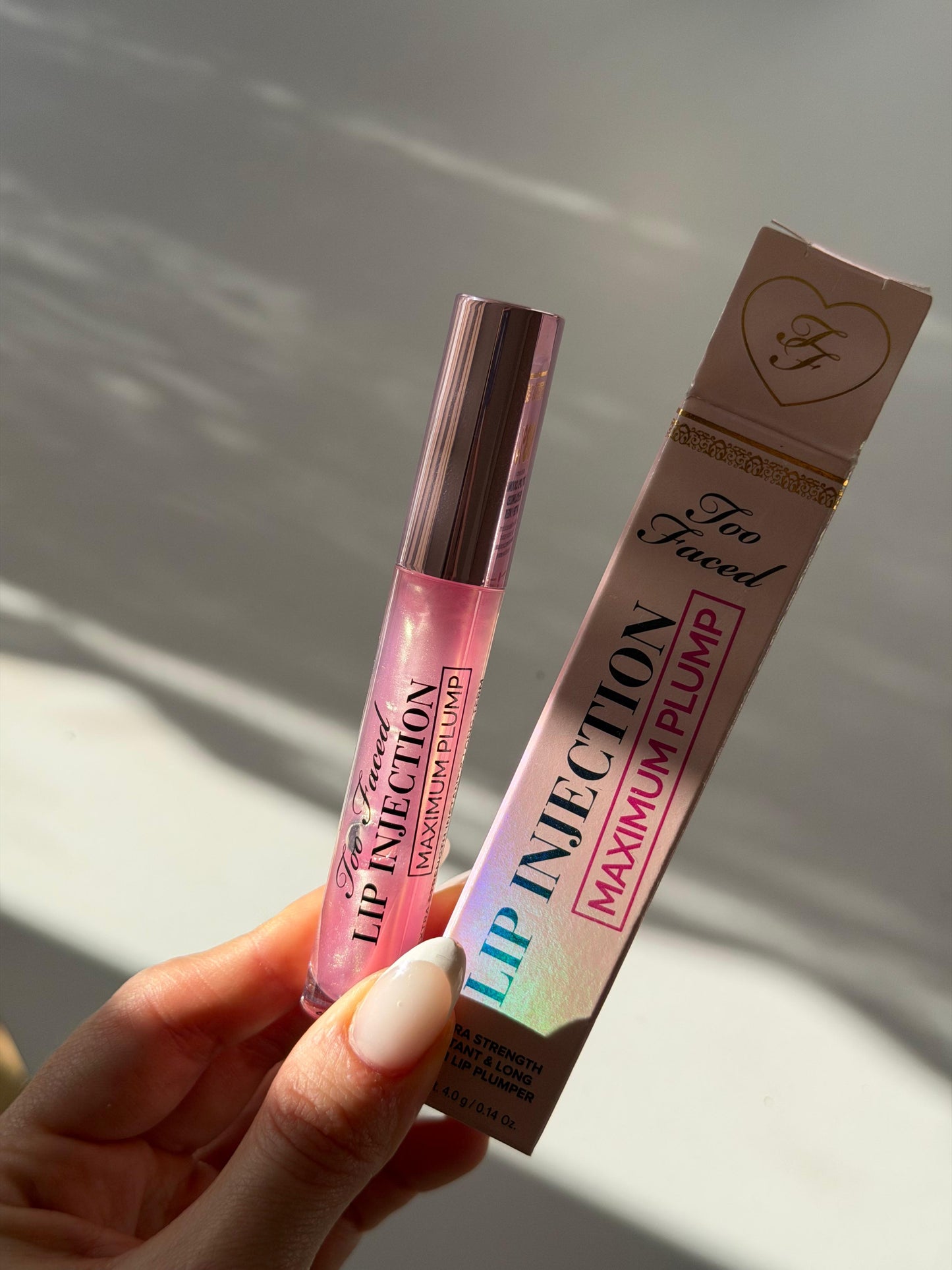 TOO FACED Lip Injection Maximum Plump Extra Strength Lip Plumper Gloss