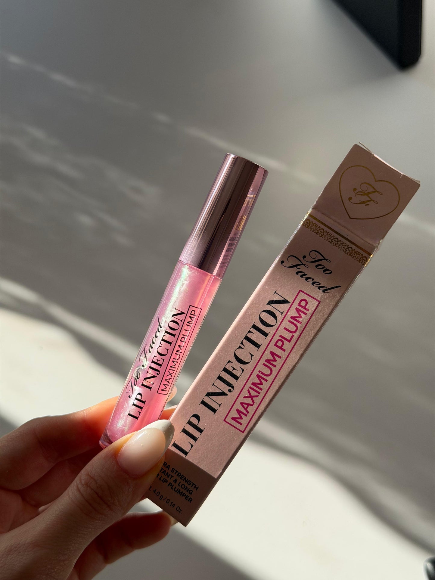 TOO FACED Lip Injection Maximum Plump Extra Strength Lip Plumper Gloss