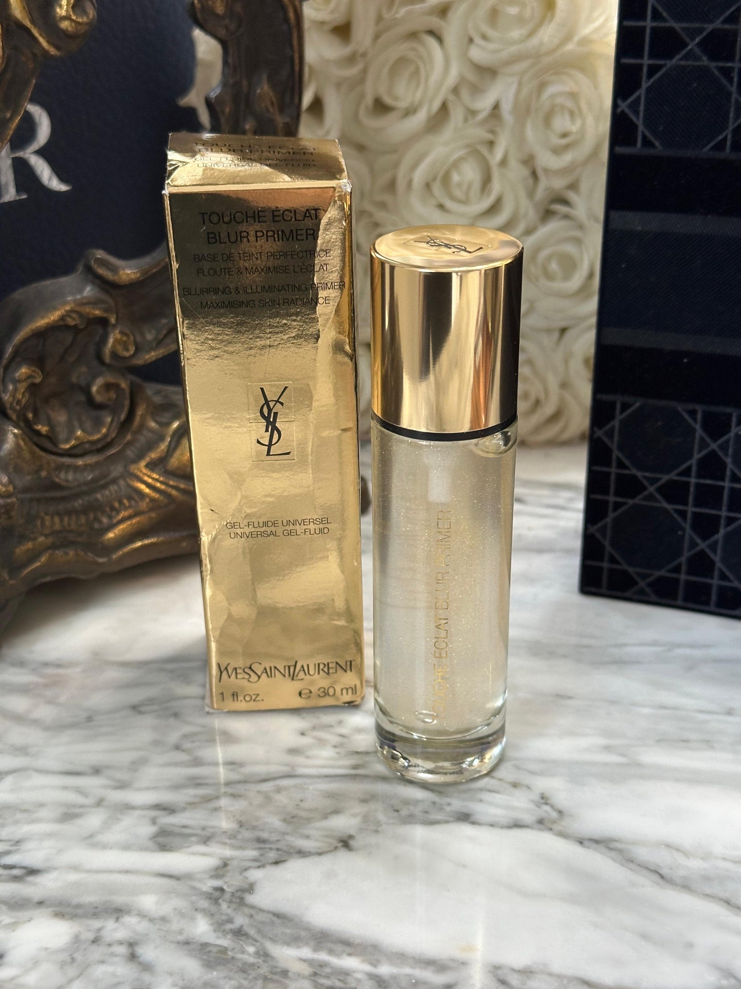 YSL Touche Éclat Blur Primer
Instant Radiance & Luminosity