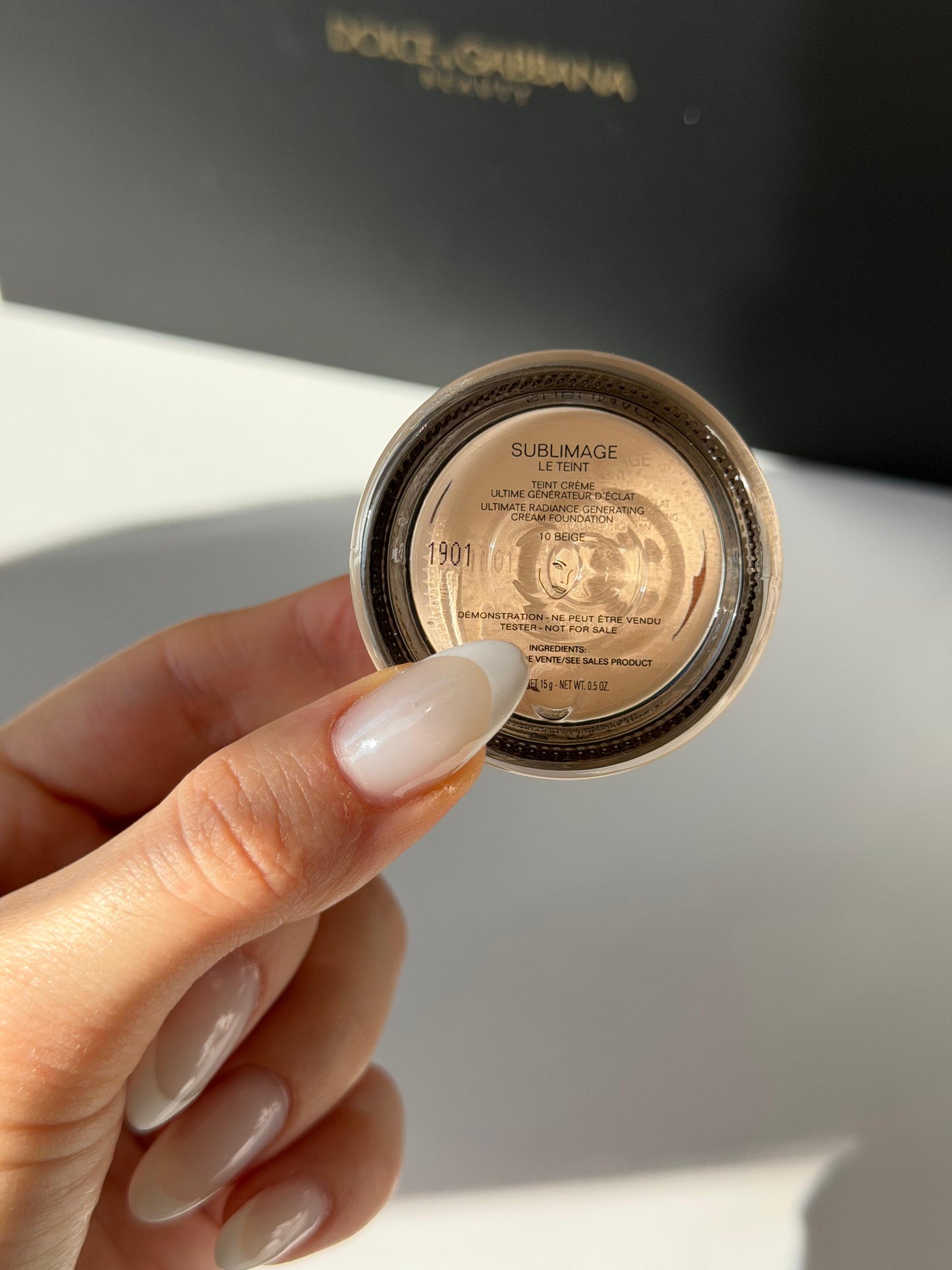 CHANEL Sublimage Le Teint 
Ultimate Radiance - Generating Cream Foundation (10)