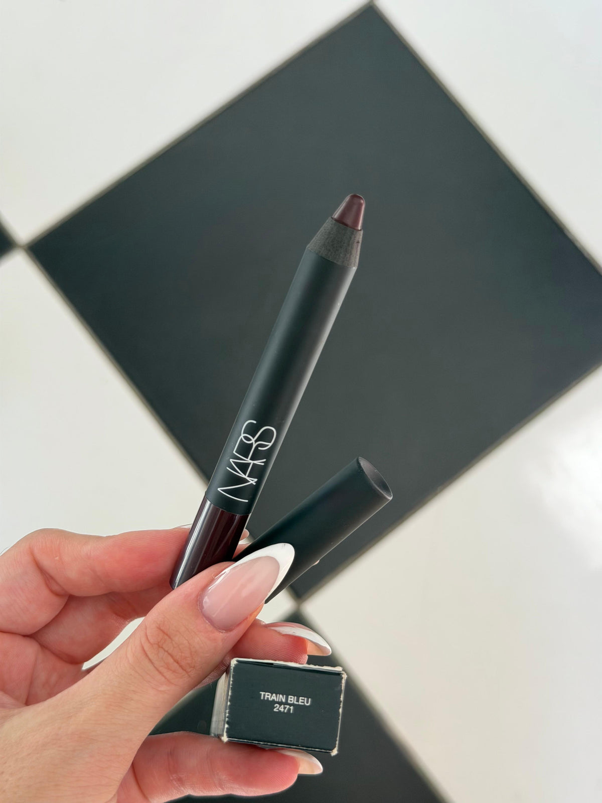 NARS Velvet Matte Lip Pencil (2471)