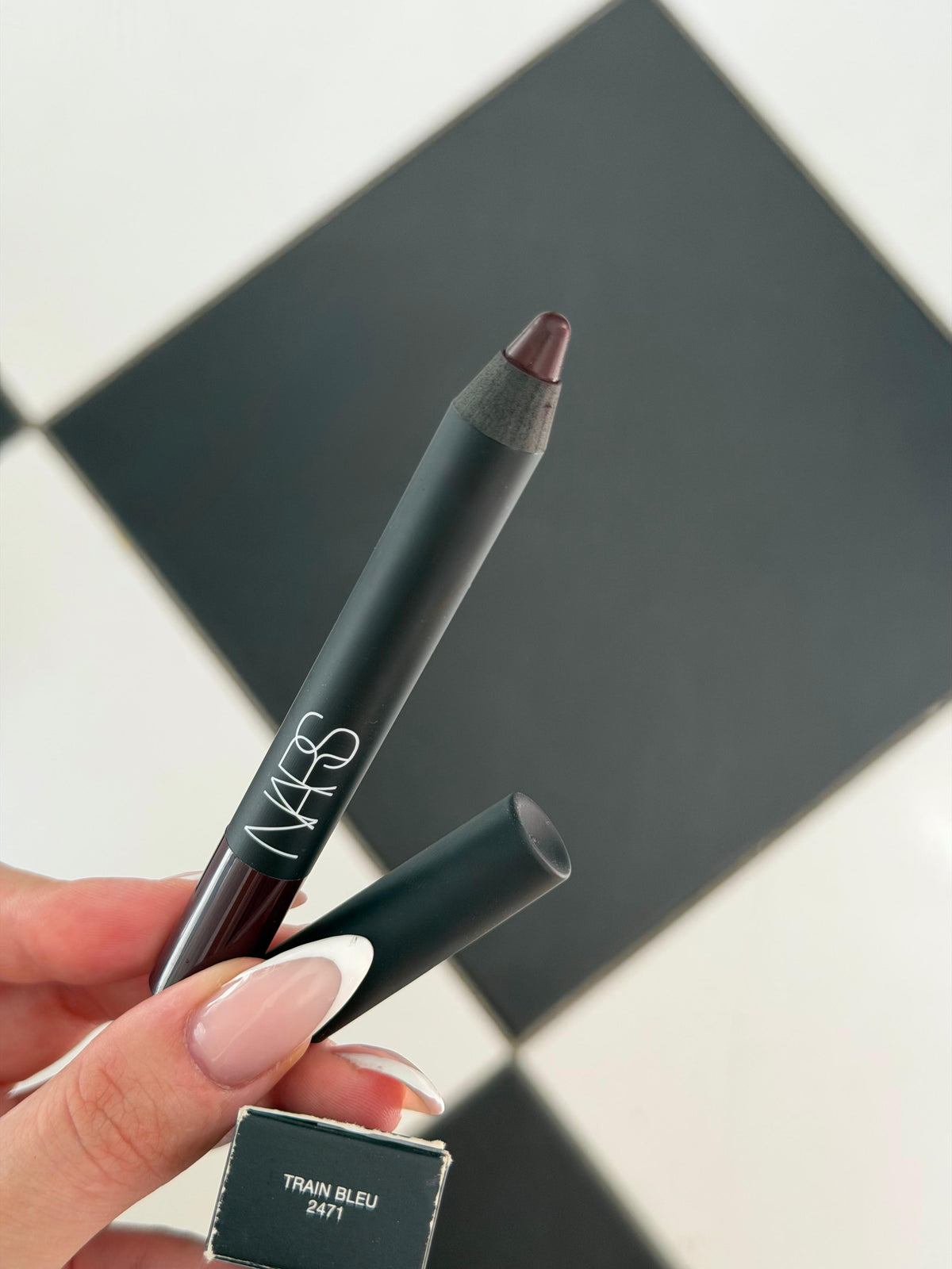 NARS Velvet Matte Lip Pencil (2471)