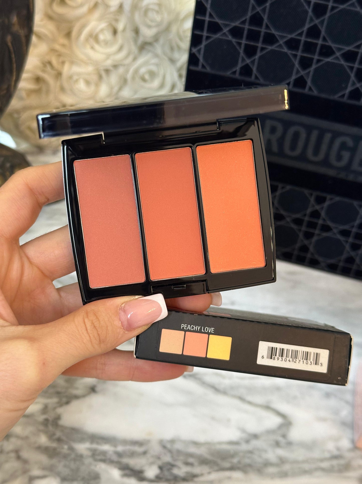 ANASTASIA BEVERLY HILLS
Blush Trio
Essential BLush Palette With 3 Full-Pigment Shades.