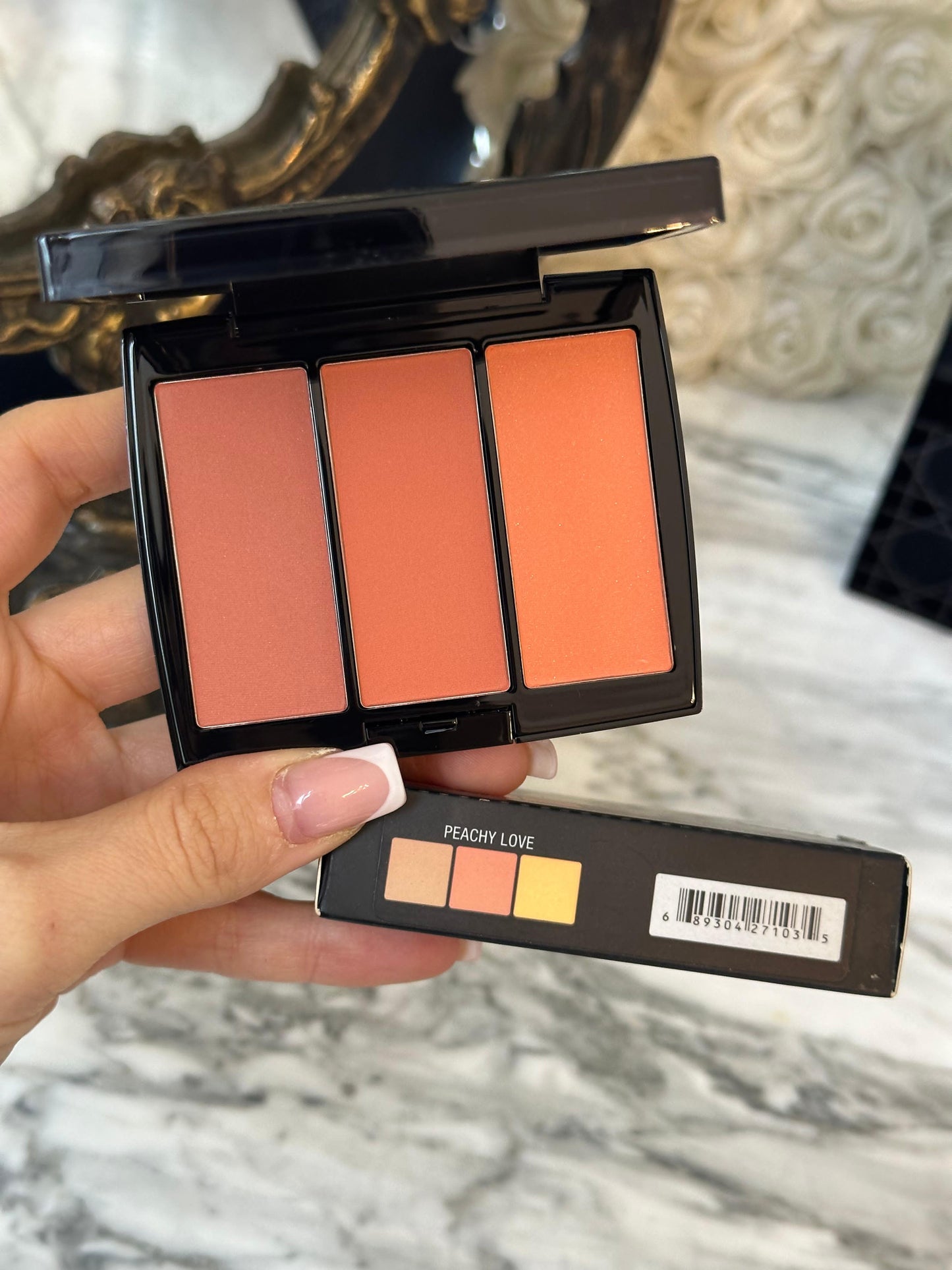 ANASTASIA BEVERLY HILLS
Blush Trio
Essential BLush Palette With 3 Full-Pigment Shades.