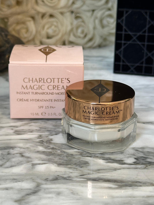 CHARLOTTE TILBURY Magic Cream
Instant Turnaround Moisturiser