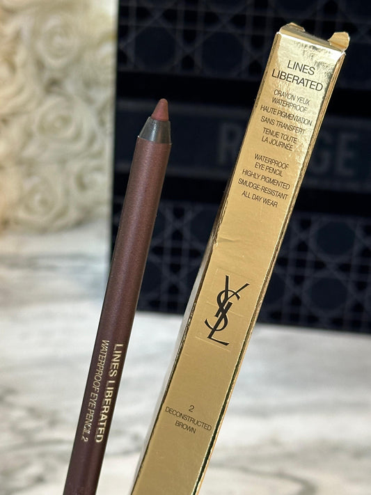 YSL Lines Liberated (2D)
Waterproof Eye Pencil