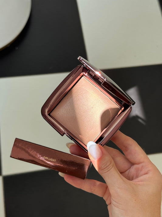HOURGLASS Ambient Lighting Powder - Dim Light