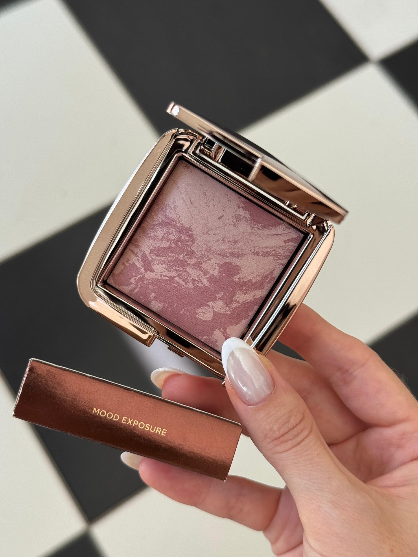 HOURGLASS Ambient Lighting Blush - Mood Exposure