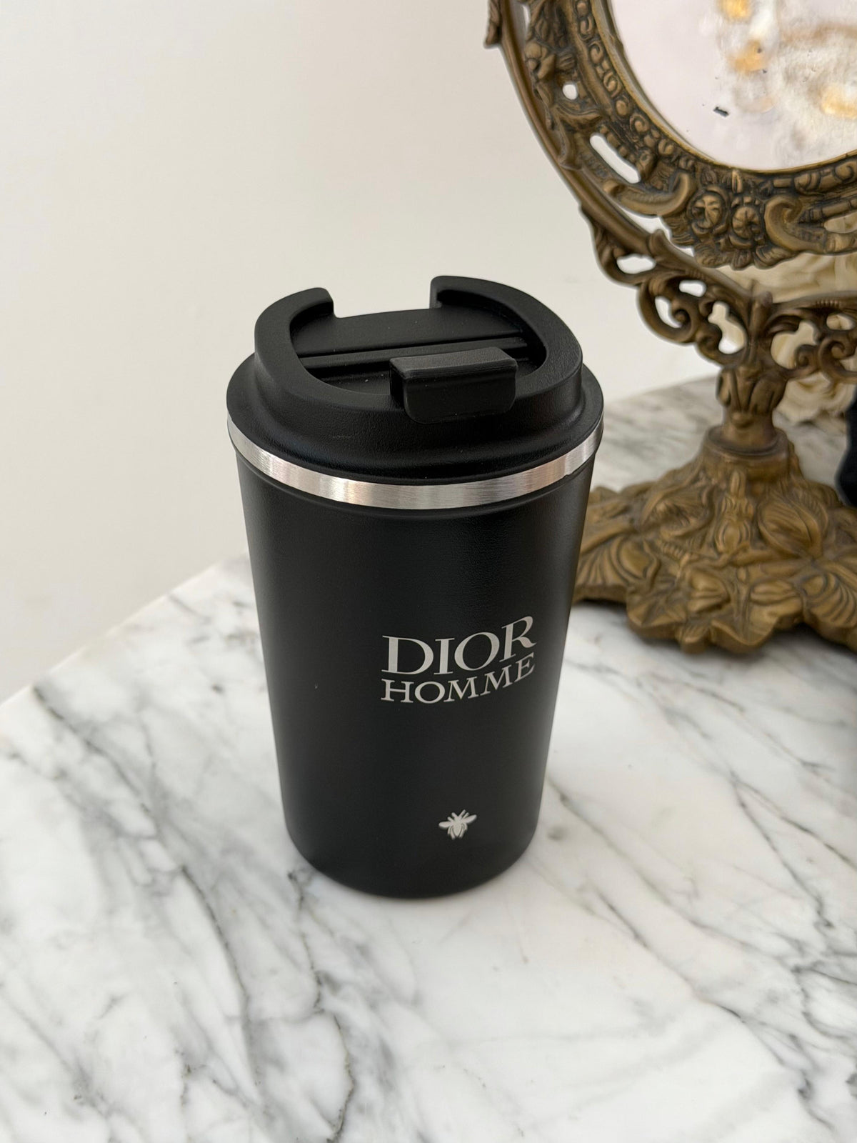 DIOR Homme Travel Mug 350ml
Black Stainless Steel Thermus