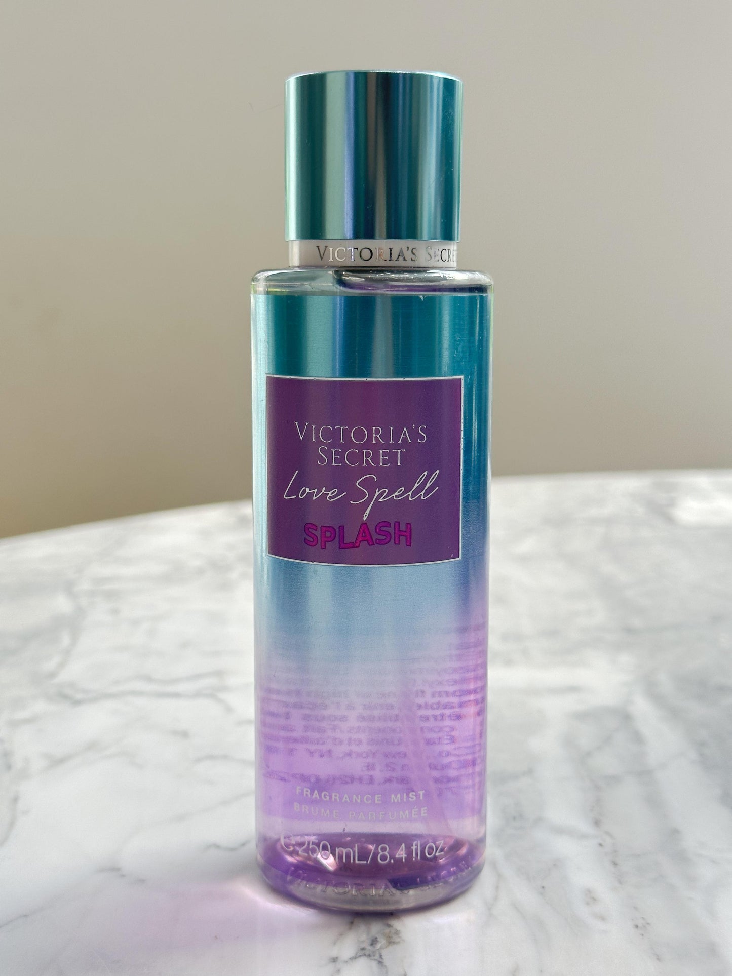 VICTORIA’S SECRET Love Spell Splash Fragrance Mist