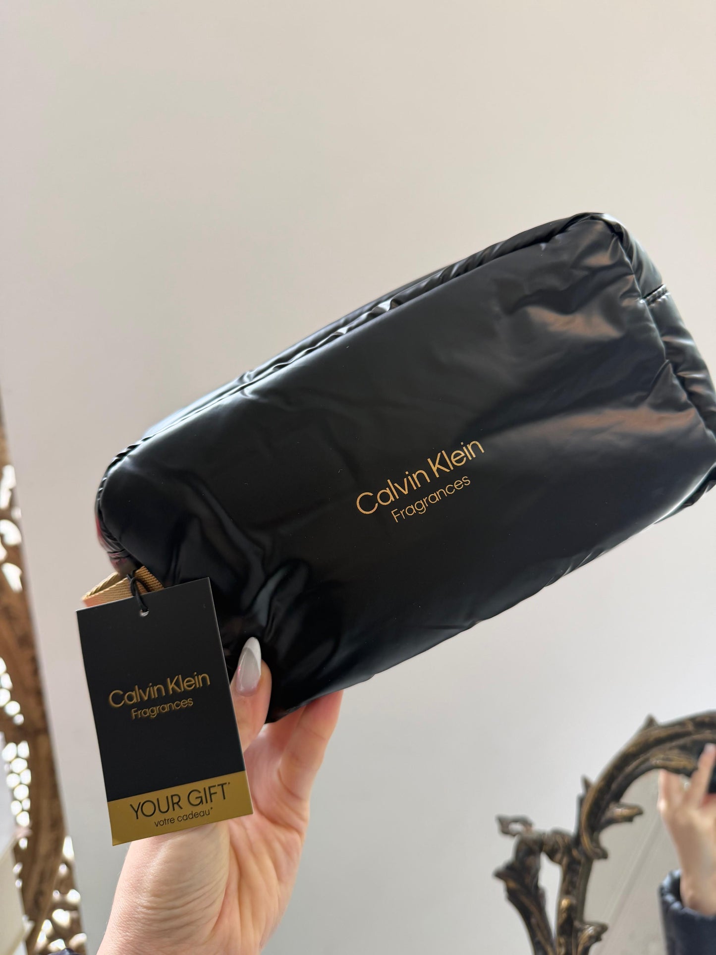 CALVIN KLEIN Dopp Kit Travel Pouch Gift
