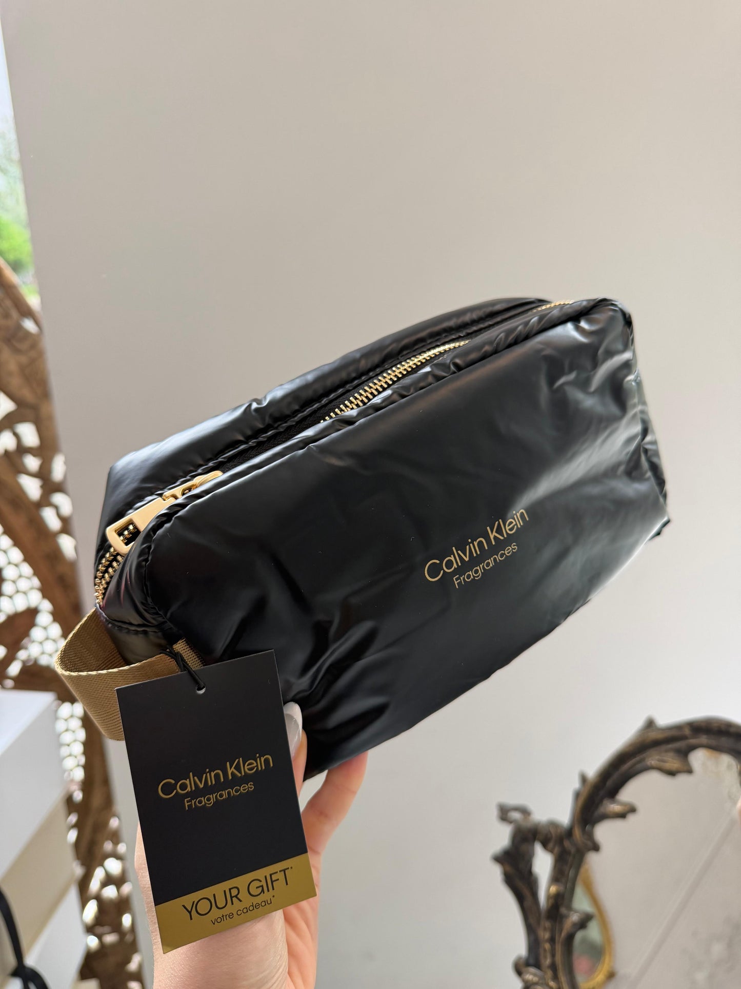 CALVIN KLEIN Dopp Kit Travel Pouch Gift