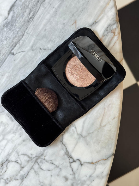 CHANEL Dentelle Précieuse Illuminating Powder - Limited Edition