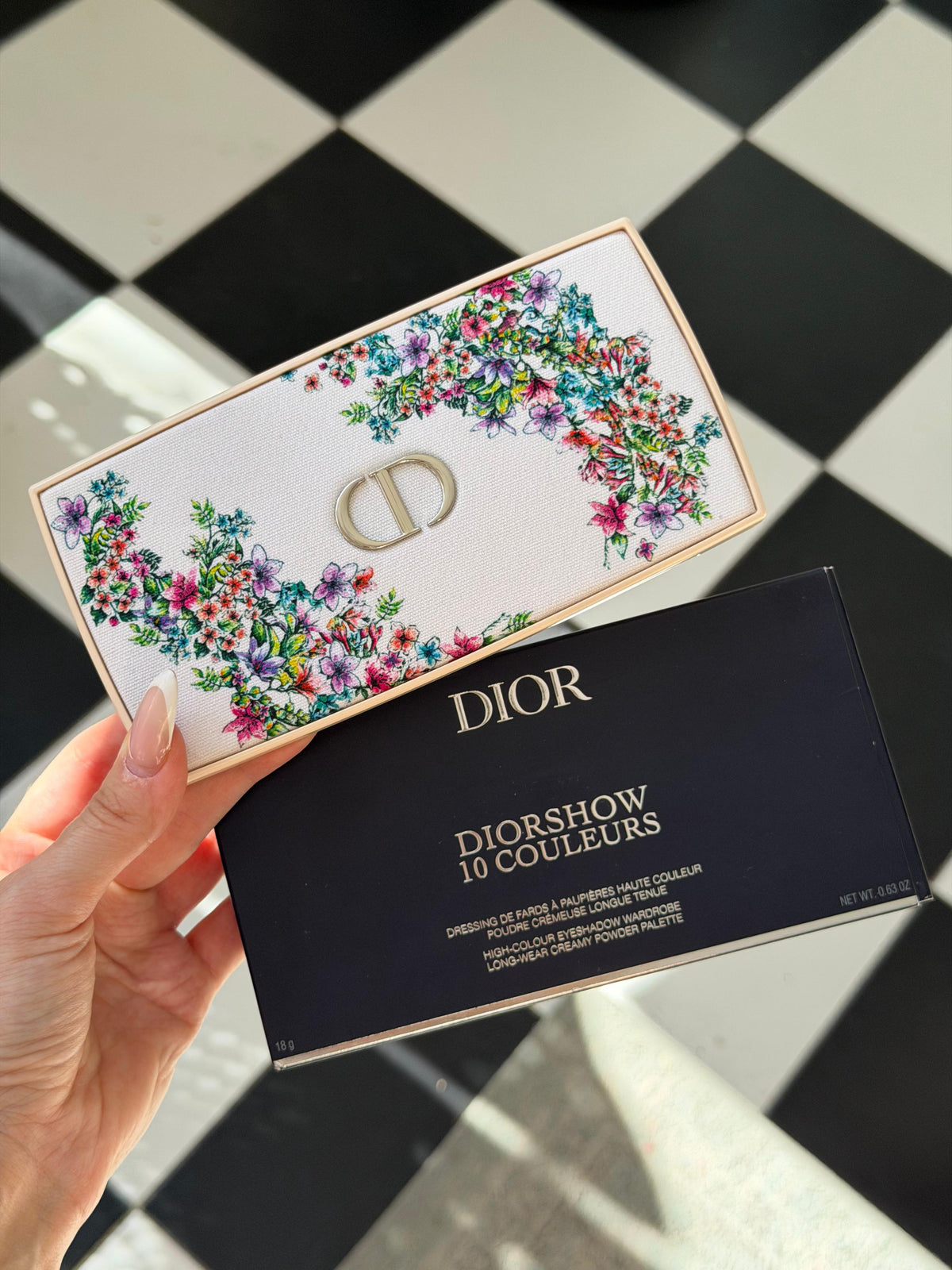 DIOR Diorshow 10 Couleurs Blooming Boudoir Limited Edition
Eye Palette - 10 Eyeshadows - High Color And Long Wear