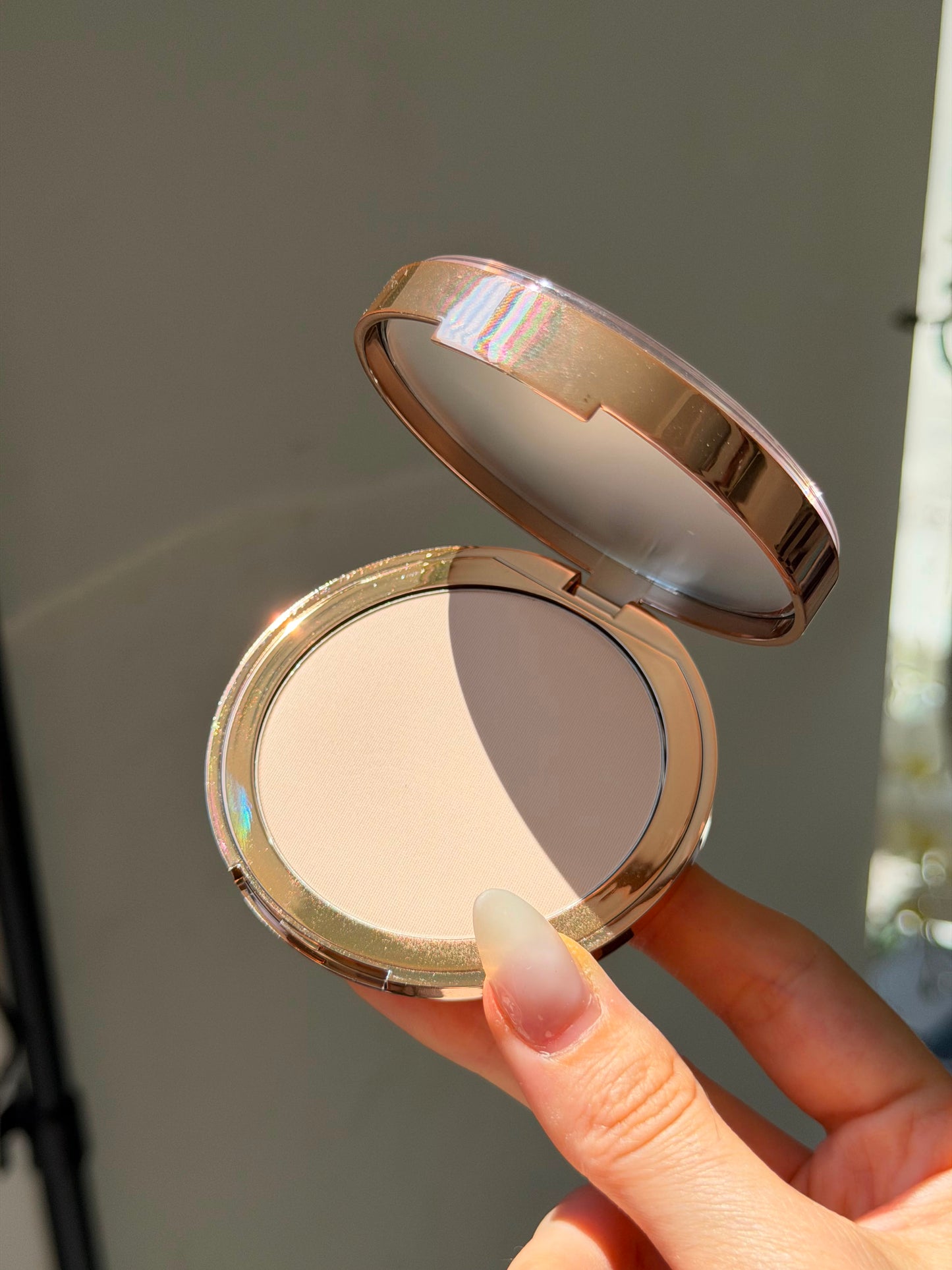 CHARLOTTE TILBURY Airbrush Flawless Finish - Complexion Smoothing Micro Powder (0)