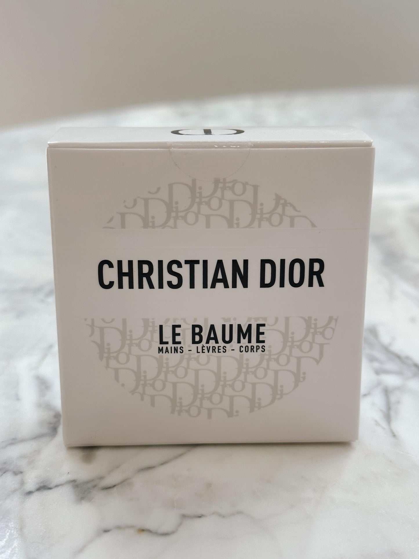 DIOR Le Baume
Revitalizing Balm for Hands, Lips and Body