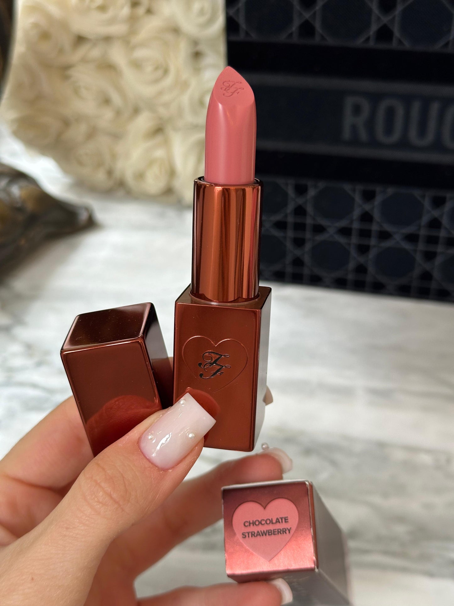 TOO FACED Cocoa Bold Lipstick
EM-Power Cream Lipstick - Chocolate Strawberry