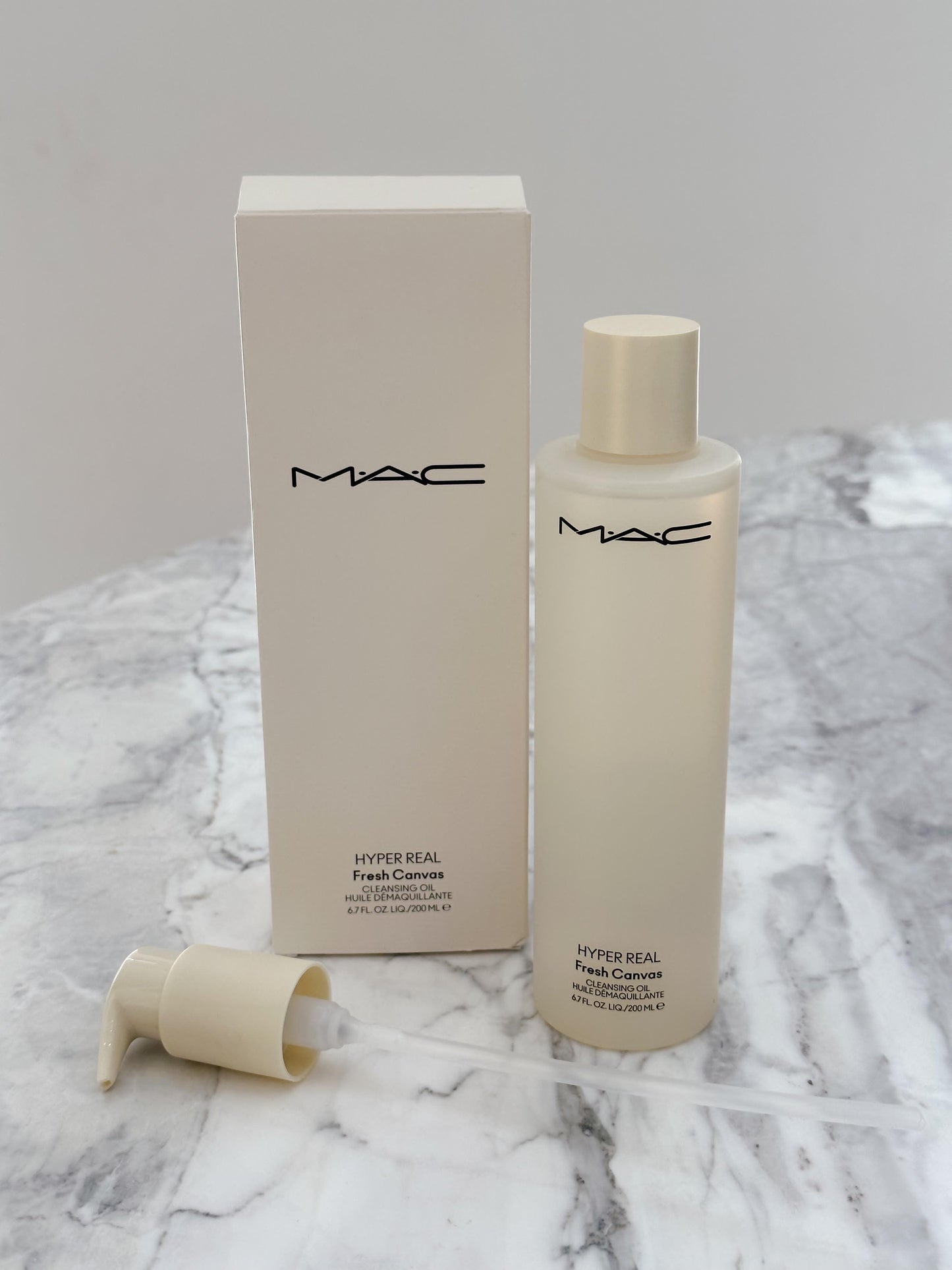 MAC Hyper Real Fresh Canvas Cleansing Oil