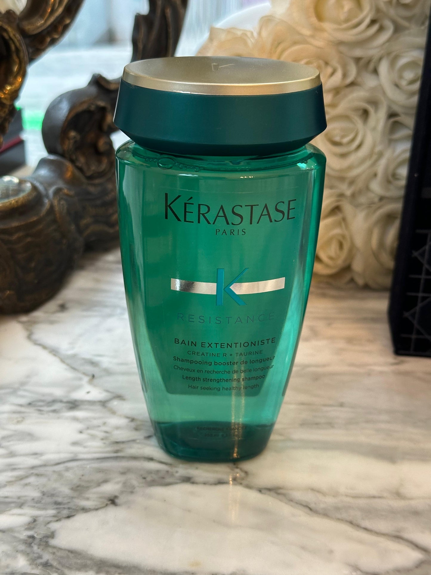 KÉRASTASE Resistance Bain Extentioniste
Elasticity-Enhancing Shampoo