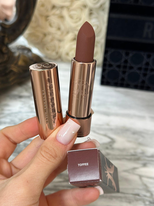 ANASTASIA BEVERLY HILLS Matte & Satin Lipstick - Toffee
Full-Pigment, Comfortable Wearability