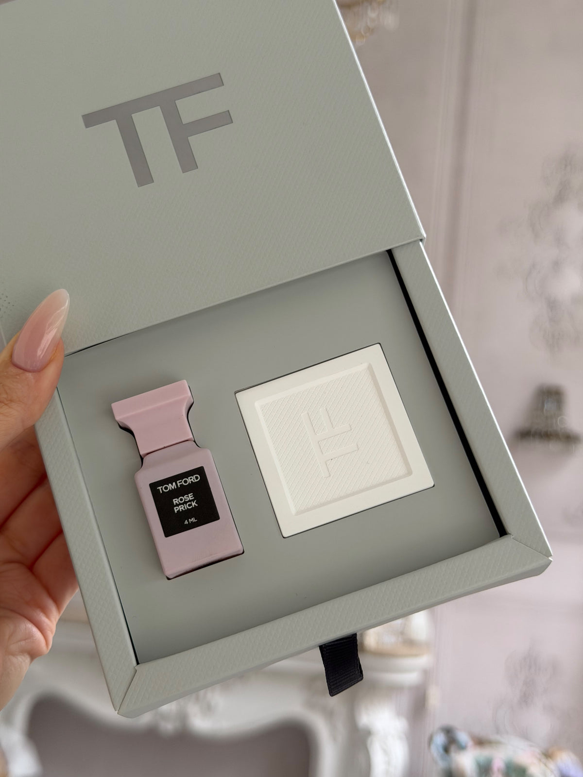 TOM FORD Rose Prick Eau De Parfum 4ml + Diffuser Stone Gift Set