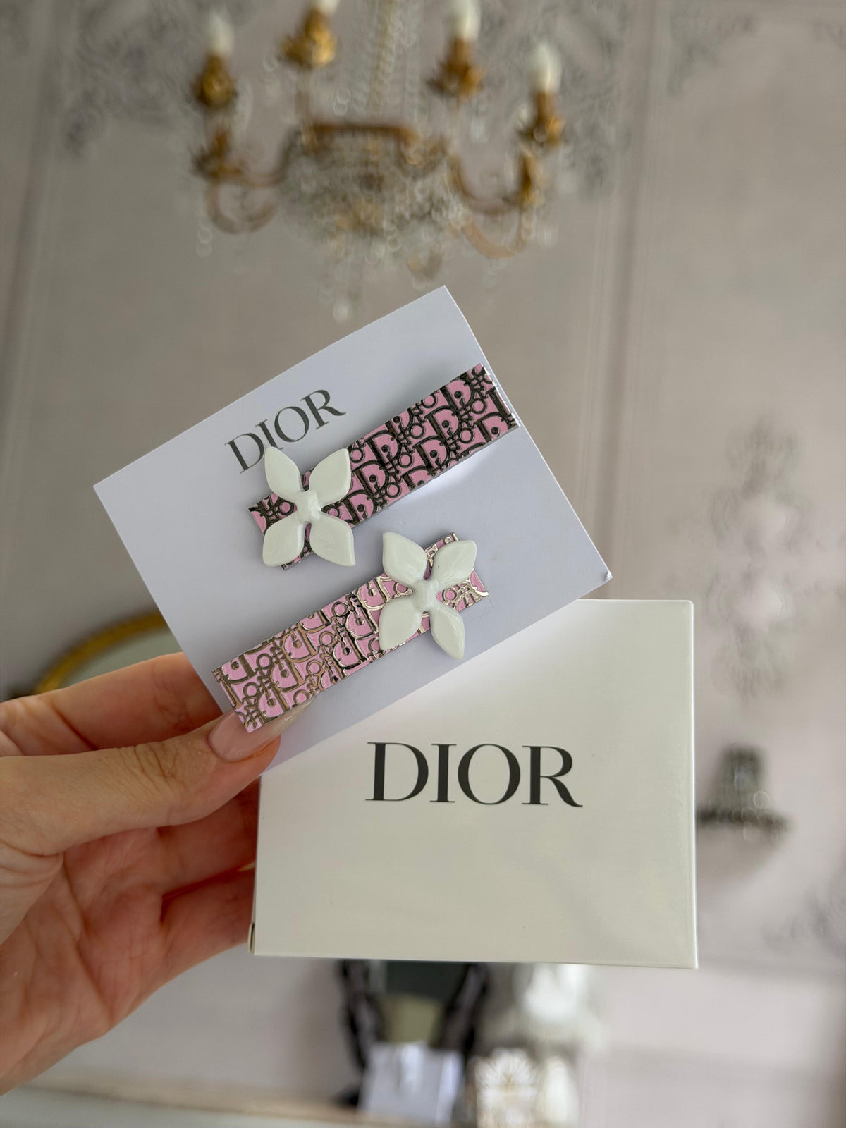 DIOR Beauty Flower Chic Hair Clip