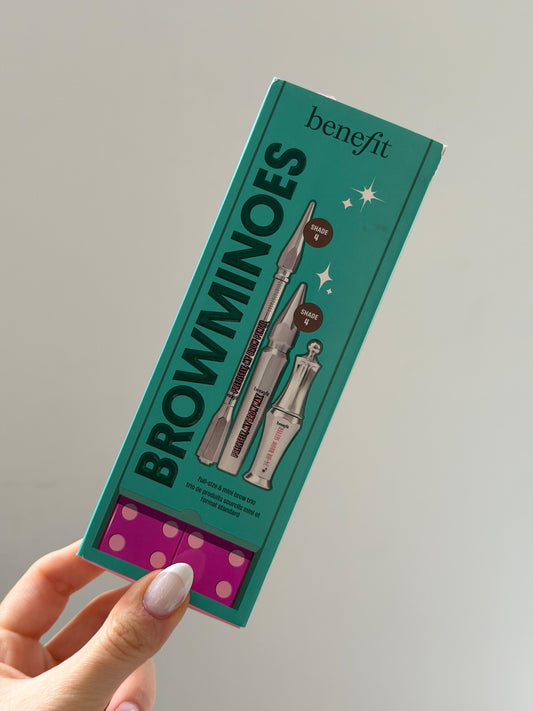 BENEFIT BROWminoes Holiday Gift Set - Deep Brown
Full-Size Brow Defining Pencil, Volumizing Fiber Brow Gel, And Brow Setting Gel