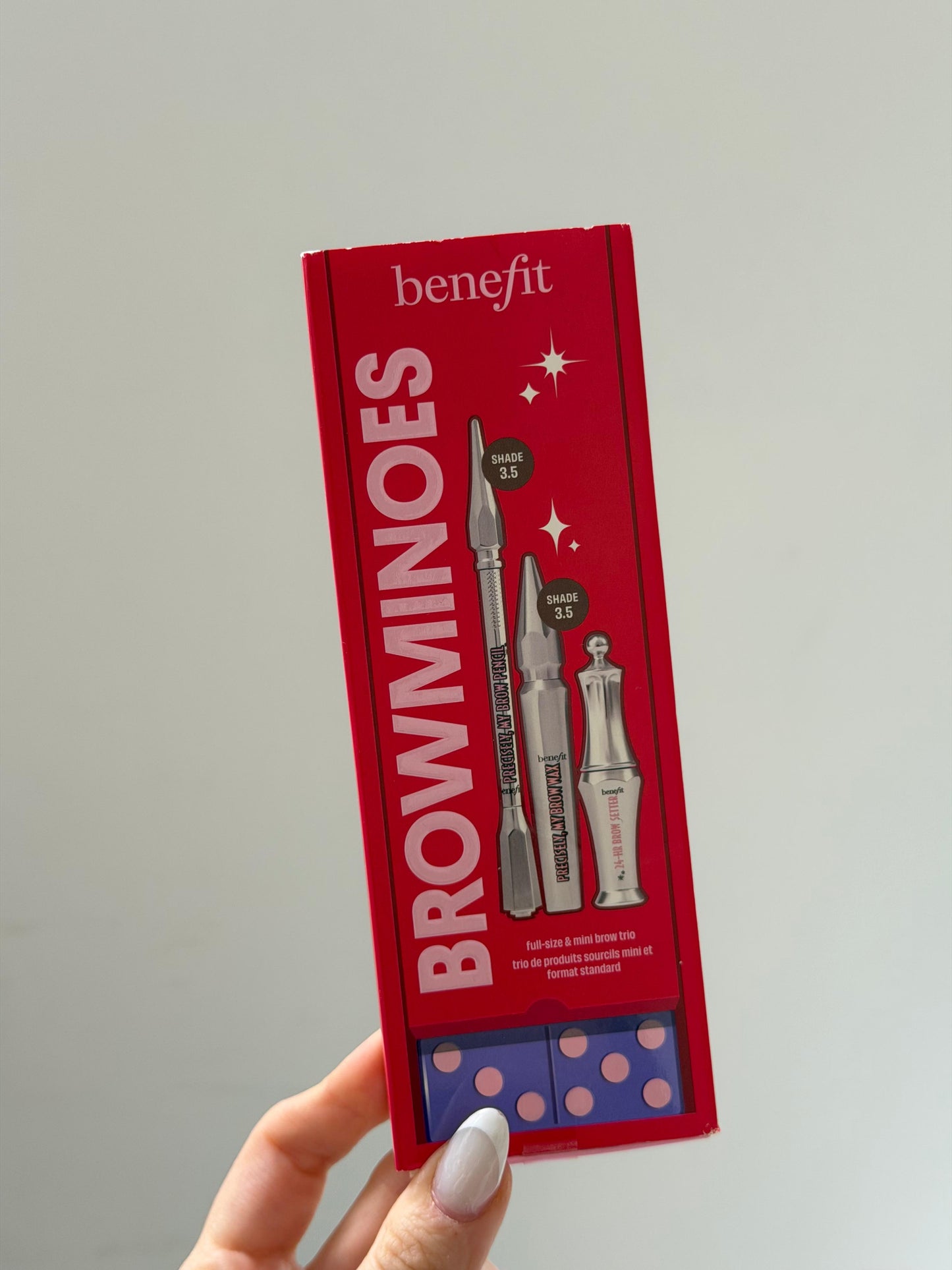BENEFIT BROWminoes Holiday Gift Set - Medium Brown
Full-Size Brow Defining Pencil, Volumizing Fiber Brow Gel, And Brow Setting Gel