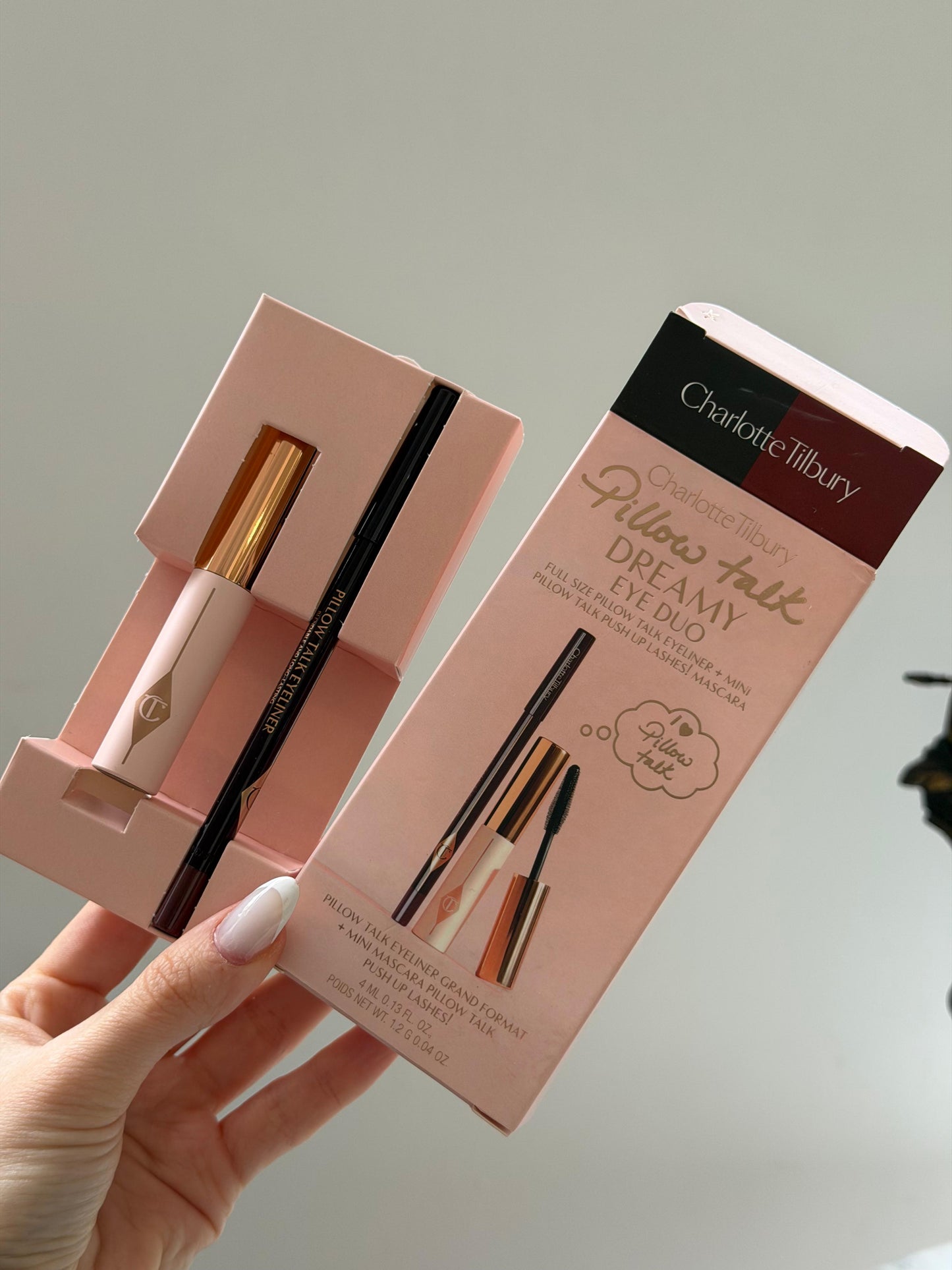 CHARLOTTE TILBURY Pillow Talk Dreamy Eye Duo
Full Size Pillow Talk Eyeliner + Mini Pillow Talk Push Up Lashes Mascara