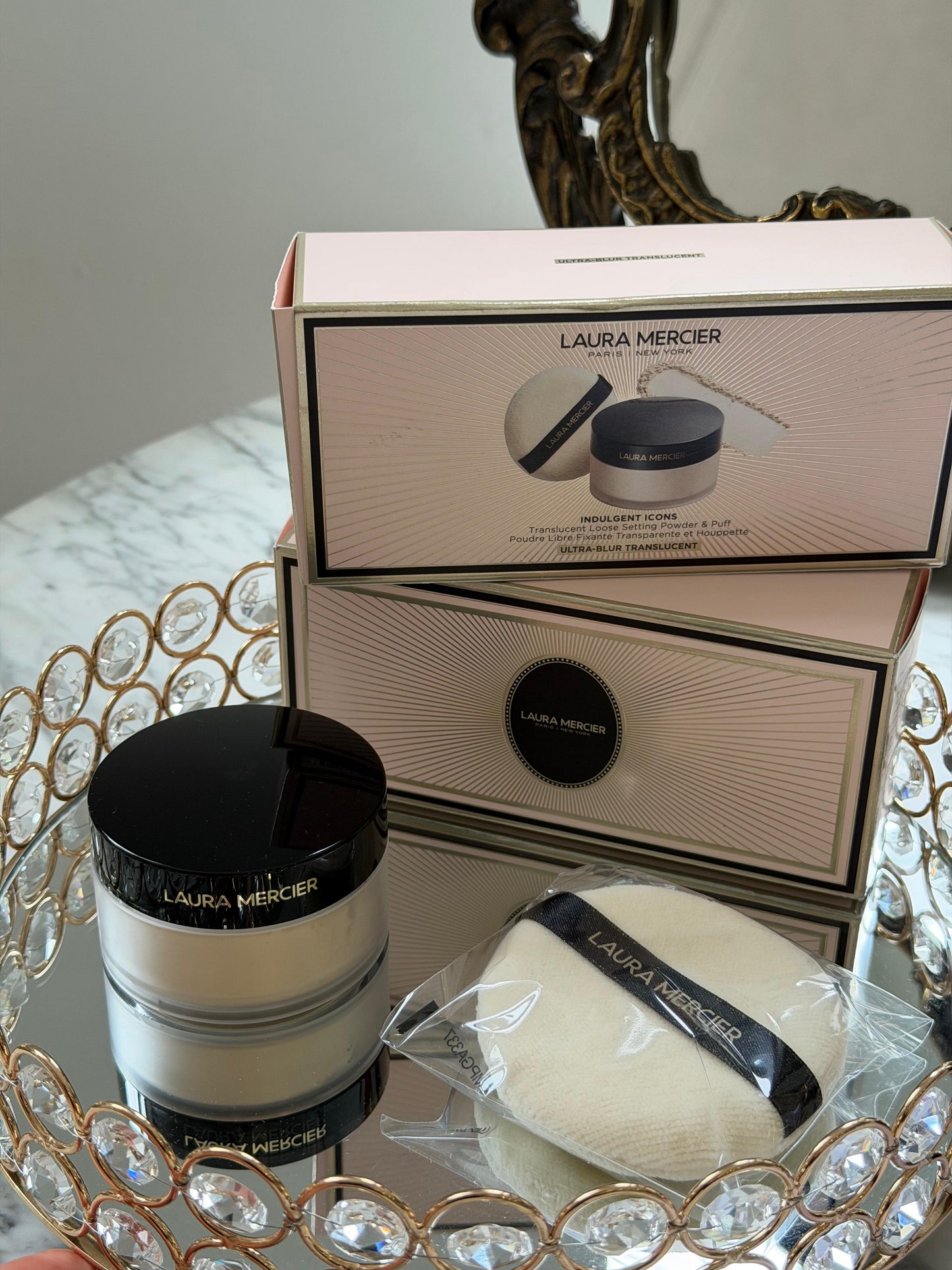 LAURA MERCIER Indulgent Icons Ultra-Blur Translucent Loose Setting Powder + Puff