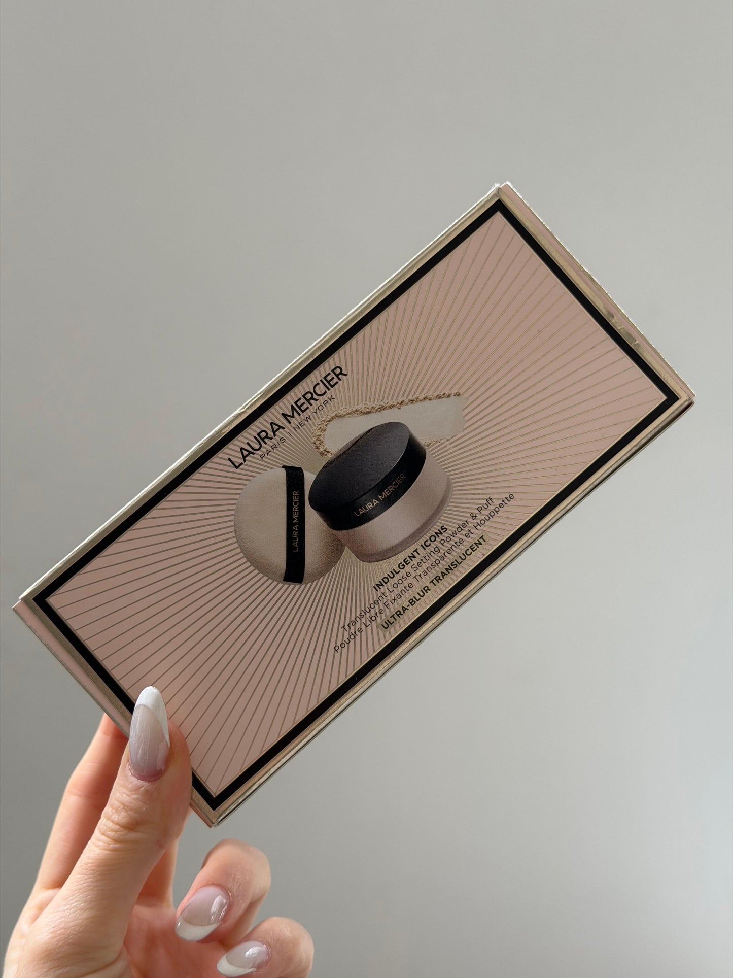 LAURA MERCIER Indulgent Icons Ultra-Blur Translucent Loose Setting Powder + Puff