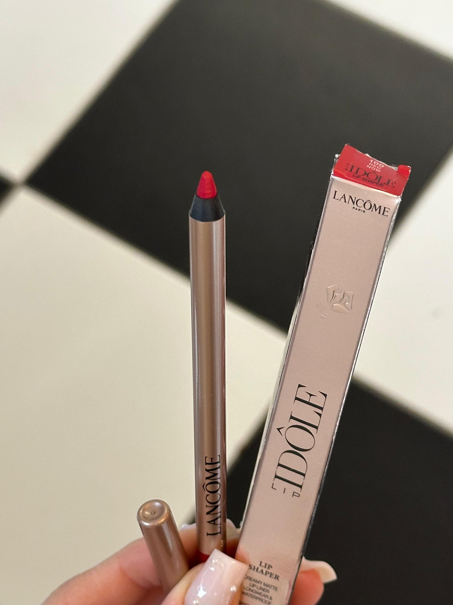 LANCÔME Lip Idôle Lip Shaper
Creamy Matte Lip Liner (100)