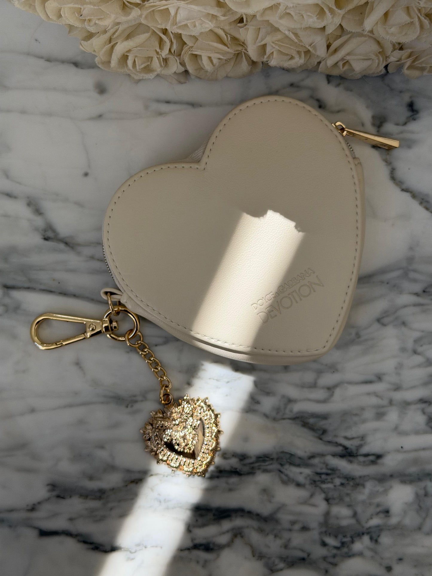 DOLCE&GABBANA
Luxury Heart Pouch