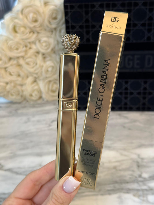DOLCE & GABBANA
Everfull XL Mascara 36H Extreme Volume & Lift