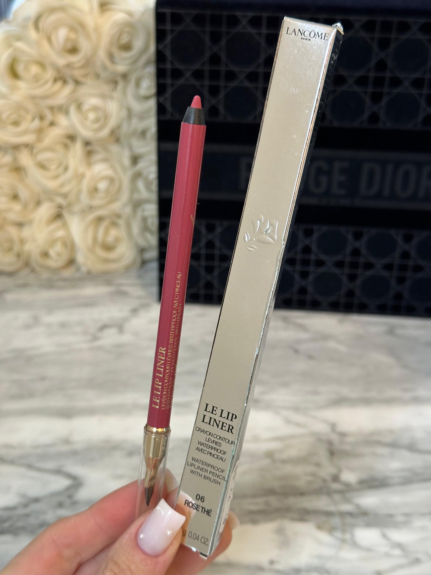 LANCÔME Le Lip Liner Pencil
Waterproof & Smudge-Resistant (06)