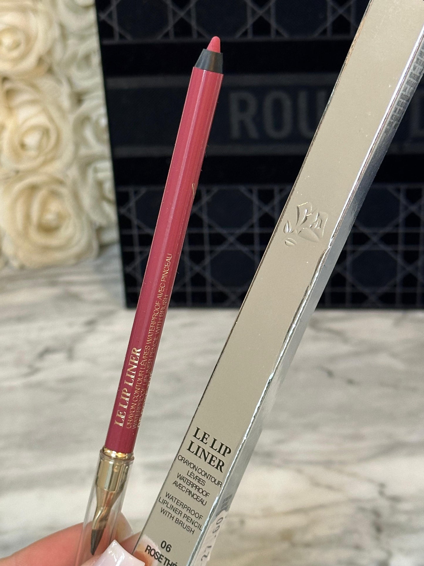 LANCÔME Le Lip Liner Pencil
Waterproof & Smudge-Resistant (06)