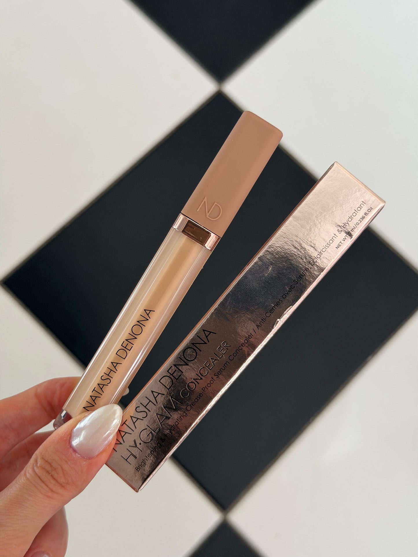 NATASHA DENONA Hy-Glam
Brightening & Hydrating Crease-Proof Serum Concealer (P1)