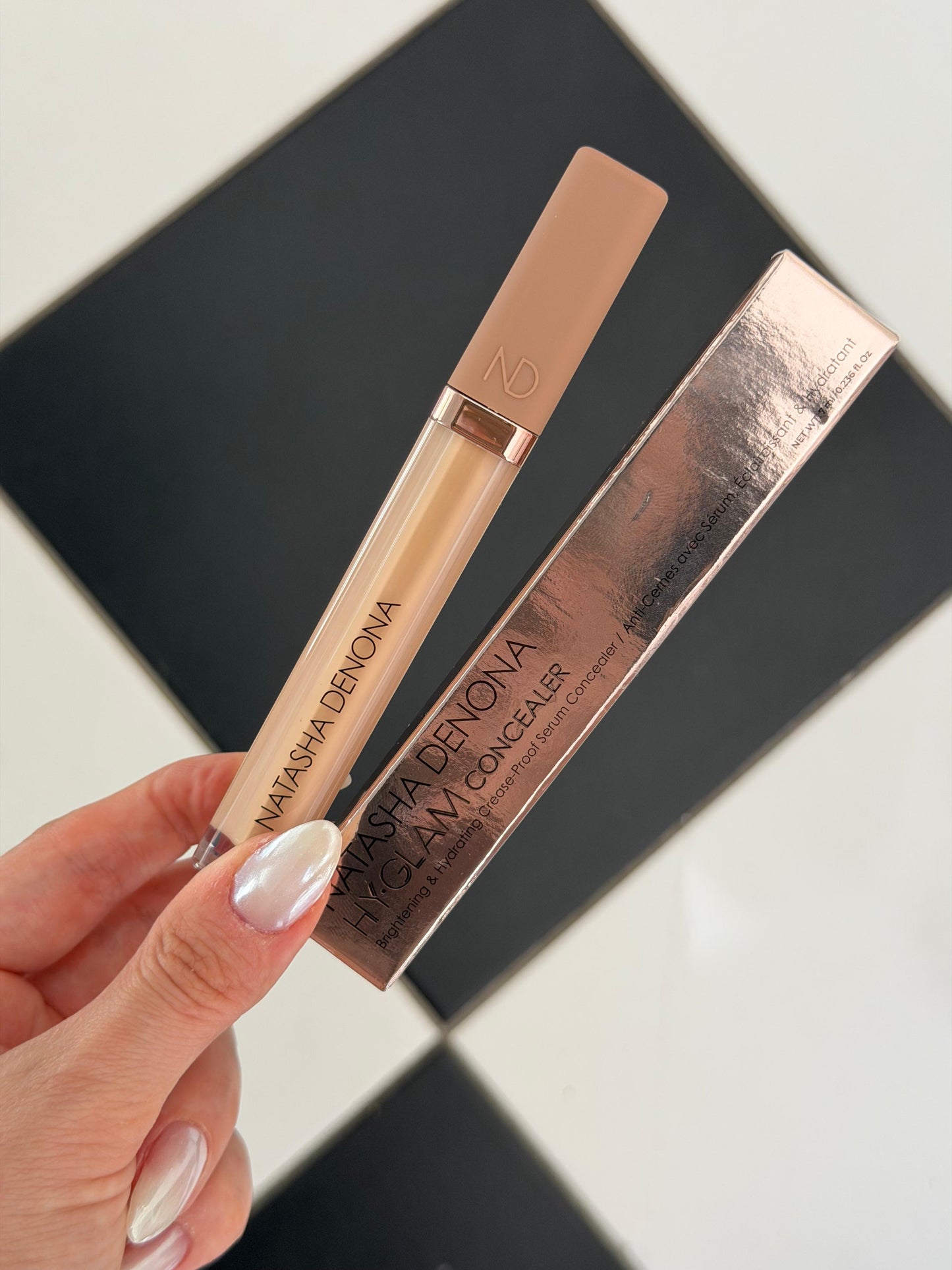 NATASHA DENONA Hy-Glam
Brightening & Hydrating Crease-Proof Serum Concealer (P1)
