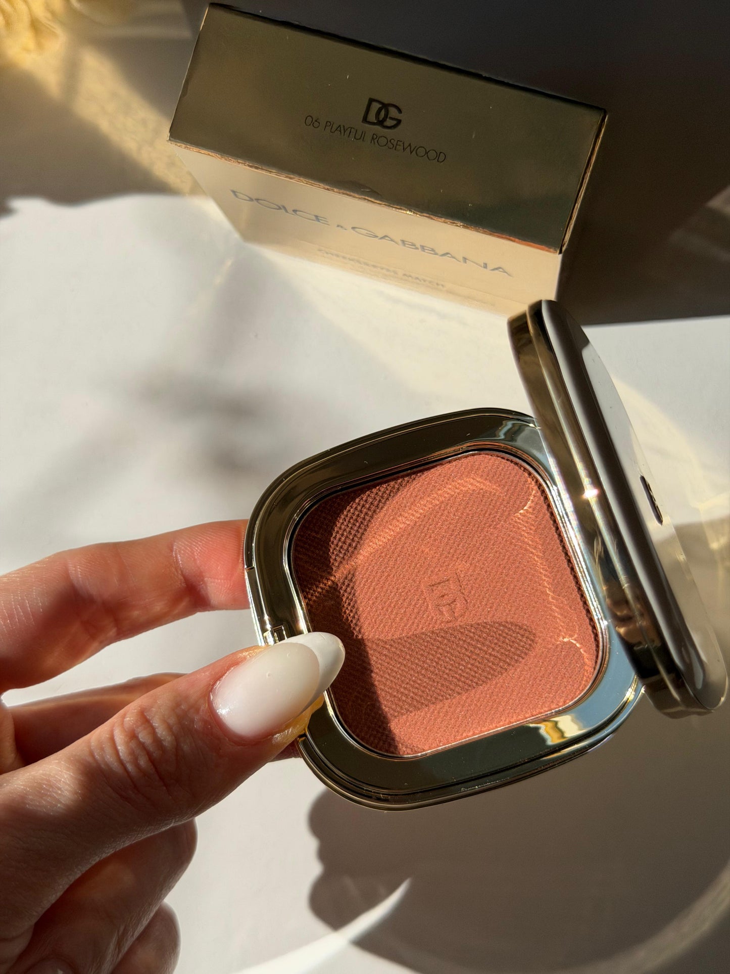 DOLCE & GABBANA
Cheek&Eyes Match - Lasting Blush & Eyshadow Powder (06)