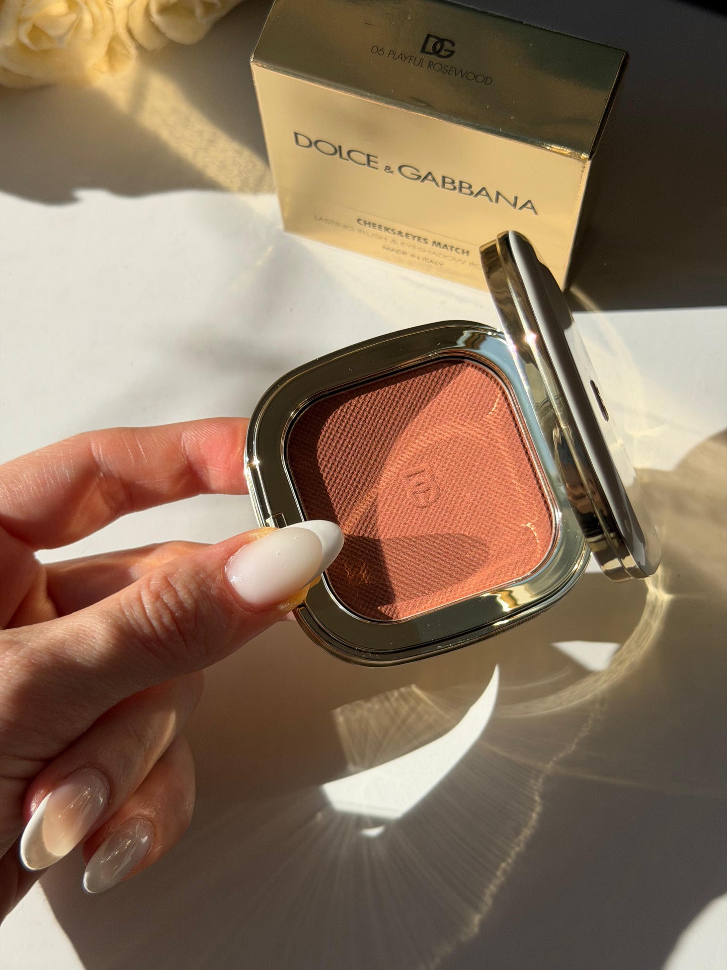 DOLCE & GABBANA
Cheek&Eyes Match - Lasting Blush & Eyshadow Powder (06)