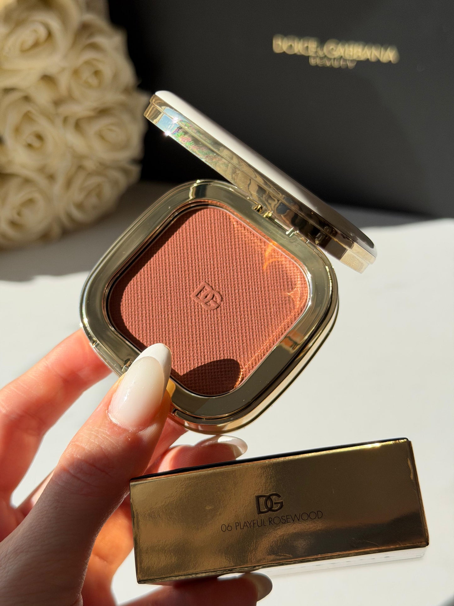 DOLCE & GABBANA
Cheek&Eyes Match - Lasting Blush & Eyshadow Powder (06)
