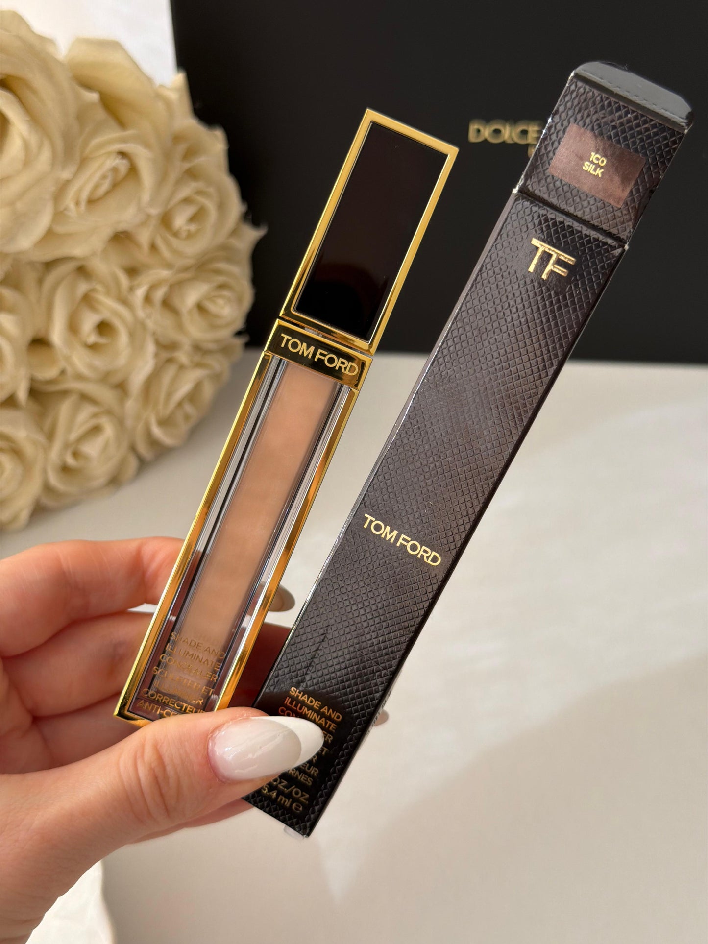 TOM FORD Shade And Illuminate Concealer (1C0)