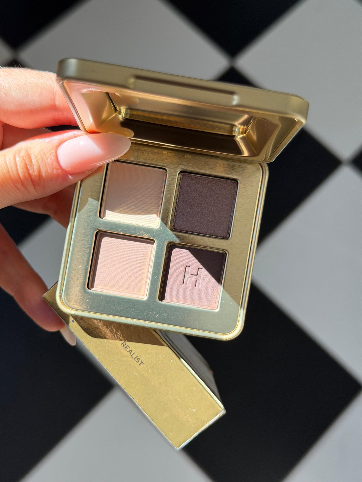 HOURGLASS Curator Eyeshadow Palette - Realist