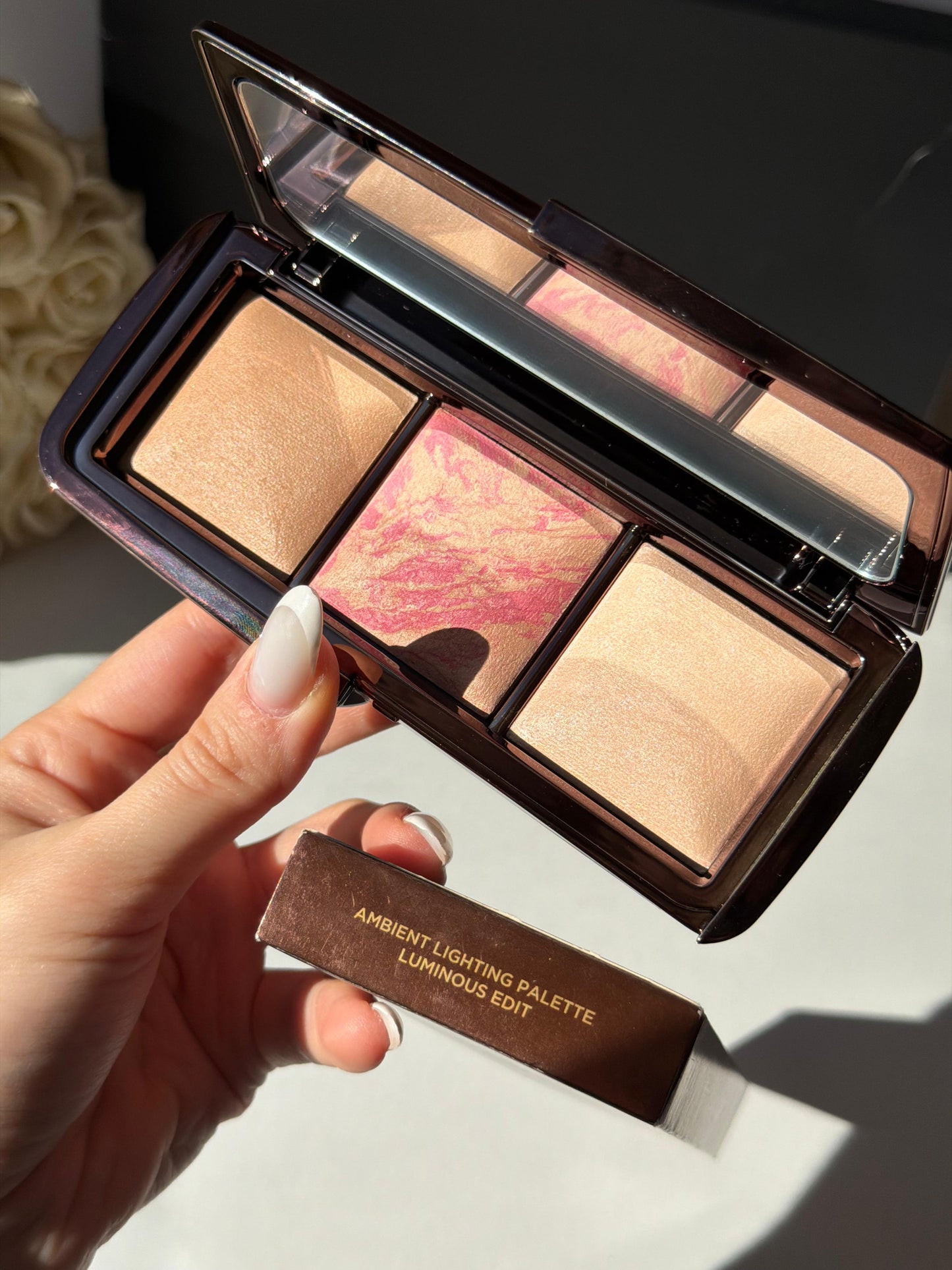HOURGLASS Ambient Lighting Palette (Powder, Blush, Strobe) - Luminous Edit
